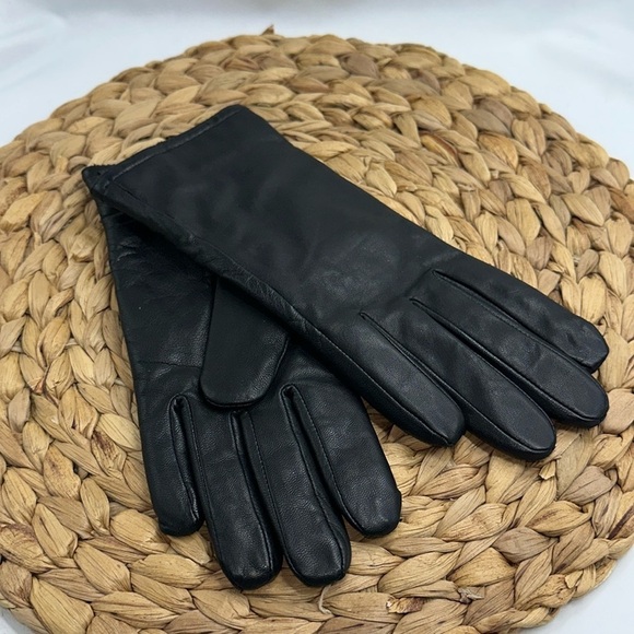 Thinsulate Insulation 40 Gram Genuine Black Leather Gloves - Picture 1 of 5